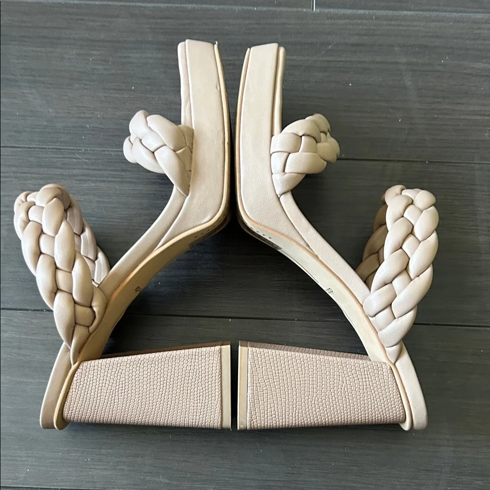 Dolce Vita Braided Tan Women's Sandals - Picture 2 of 7